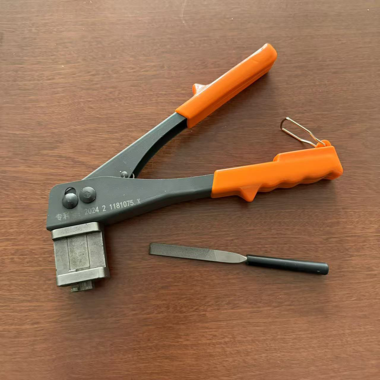 20-Second Bridge Aluminum Door & Window Notching Tool | Portable Grooving Kit with Flat File | Ideal for Inward Swing & Tilt Turn Conversion