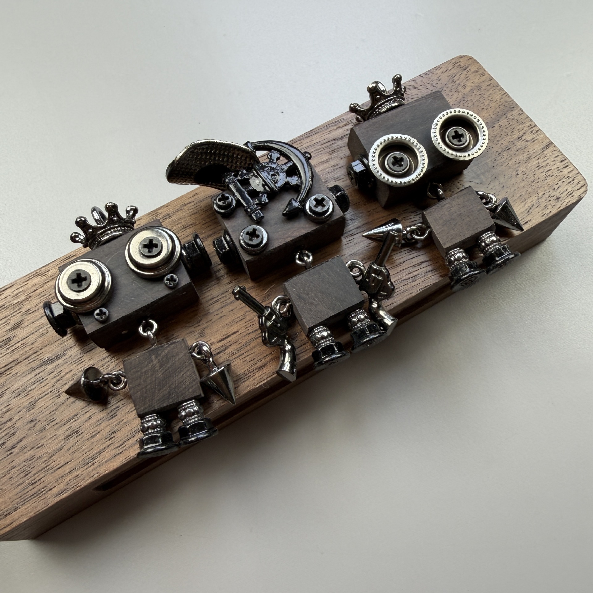 Dark Industrial Robot Pendant - Edgy Unisex Necklace Charm & Keychain, Handcrafted Streetwear Jewelry Art