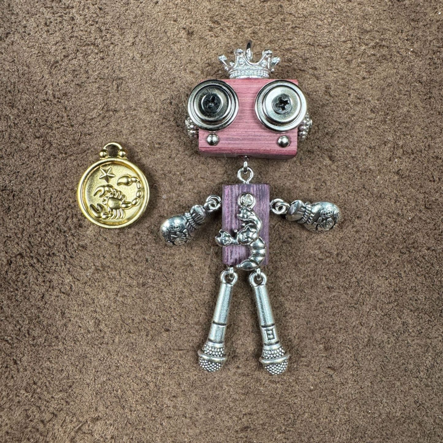 Steampunk Zodiac Guardians - Handcrafted 12 Constellation Robot Pendant, Wooden Keychain & Geek Gift