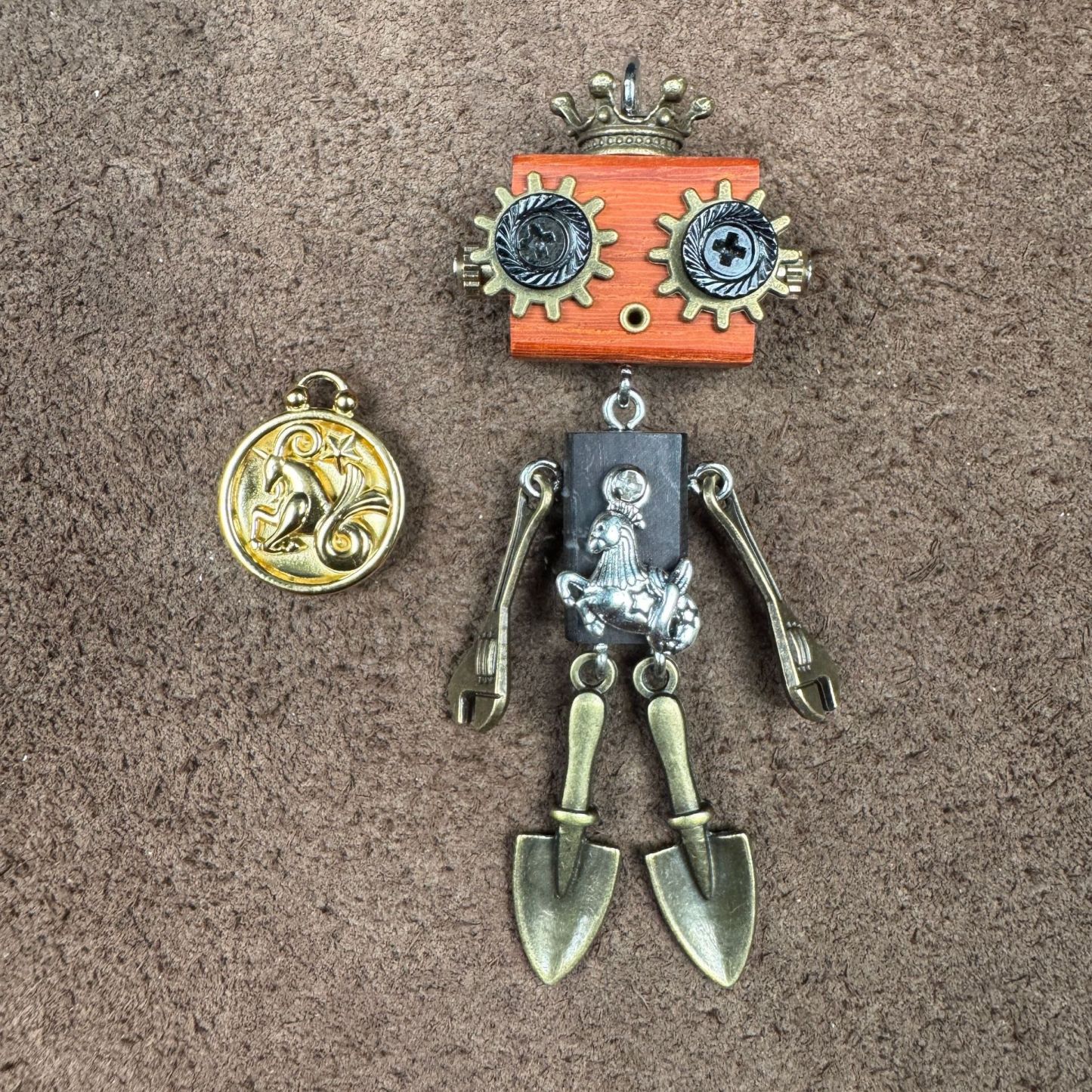 Steampunk Zodiac Guardians - Handcrafted 12 Constellation Robot Pendant, Wooden Keychain & Geek Gift