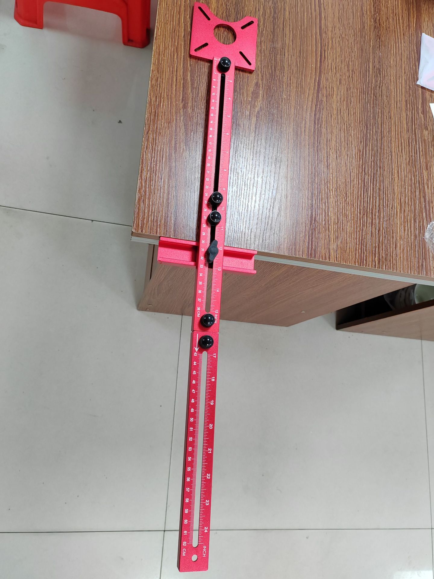 3-in-1 Router Jig: Circle Cutter, Straight Edge Guide, and Stable Base