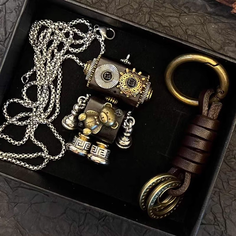 Handmade Cyberpunk Gothic Angel Keychain - Ominous Eye Steampunk Pendant for Bag, Car, Necklace