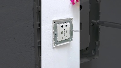 Universal Electrical Wall Box Repair Bracket - Heavy-Duty Metal Fix for 86-Type & 118-Type Switch/Outlet Boxes, Extended & Angled Design