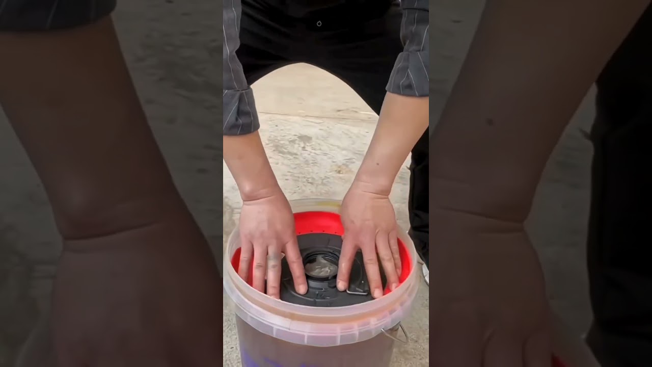 Heavy-Duty Grease Gun Adapter Plate - Dual Thread (56mm & 60mm) | Universal Suction Plate for 13KG & 15KG Lubricant Cartridges | Anti-Leak, Low-Residue Design with Dust Cover (Iron/Plastic Options)