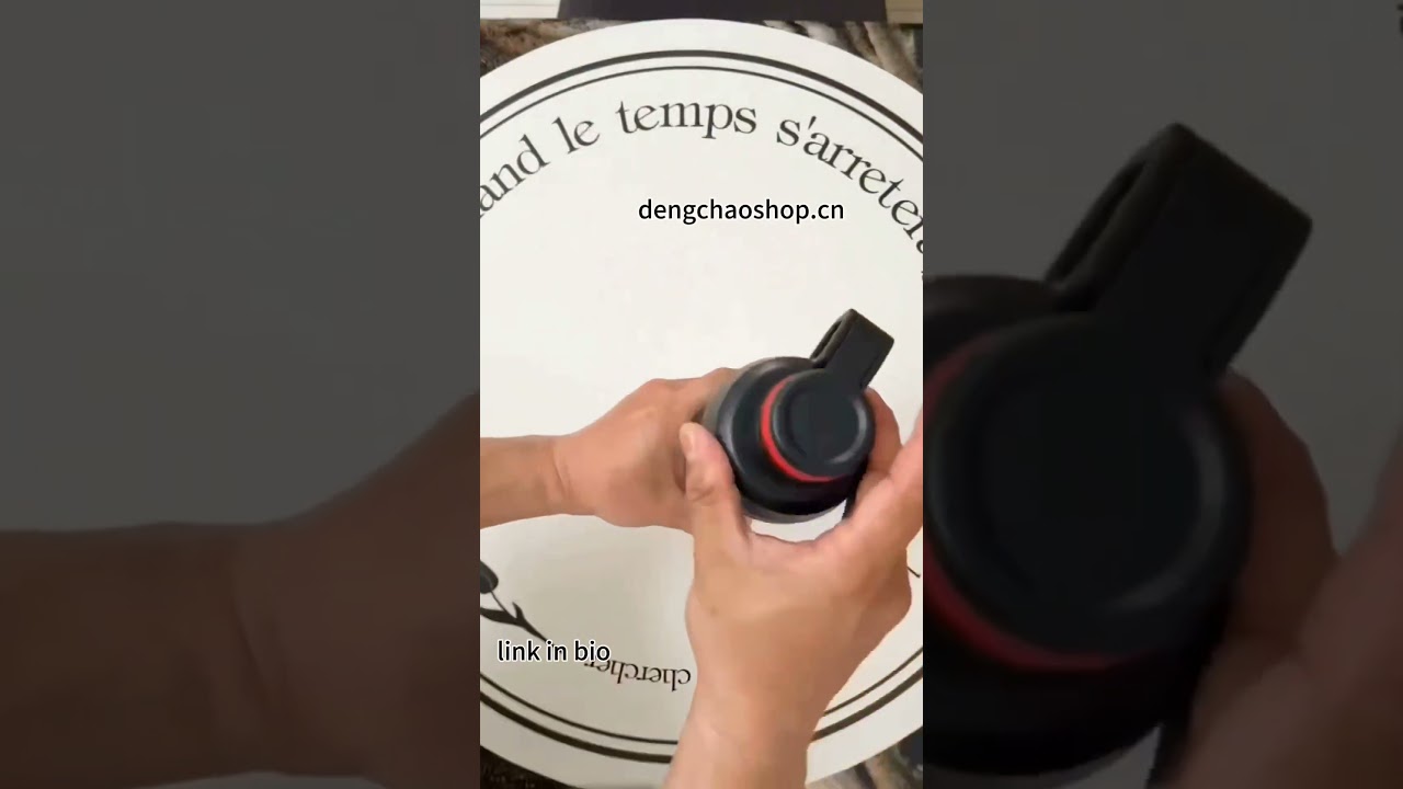 2-in-1 Waterproof Phone Cup with Storage - 480ml Leak-Proof Sports Bottle for Running & Swimming