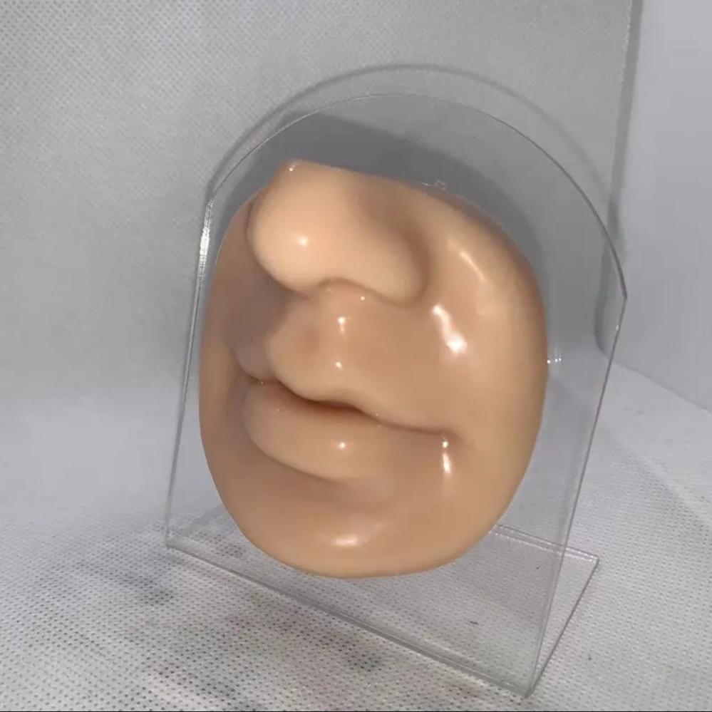 Simulated Silicone Nose-Blowing Hand Sanitizer Fun Student Stress Relief Toy, Relaxing Prank Tool for Bathroom Decor