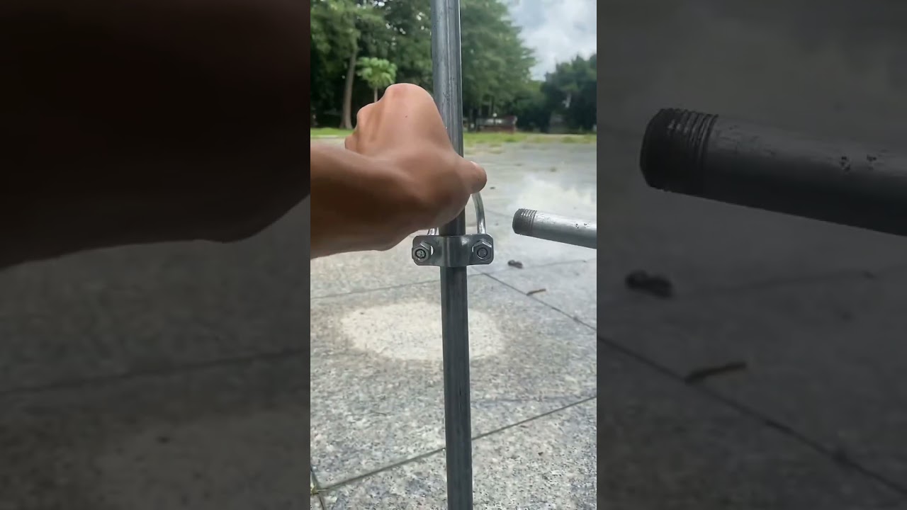 Heavy-Duty Galvanized Cross Pipe Clamp, Double U-Bolt Scaffolding Bracket, Reinforced Steel Pipe Connector for Secure Fastening