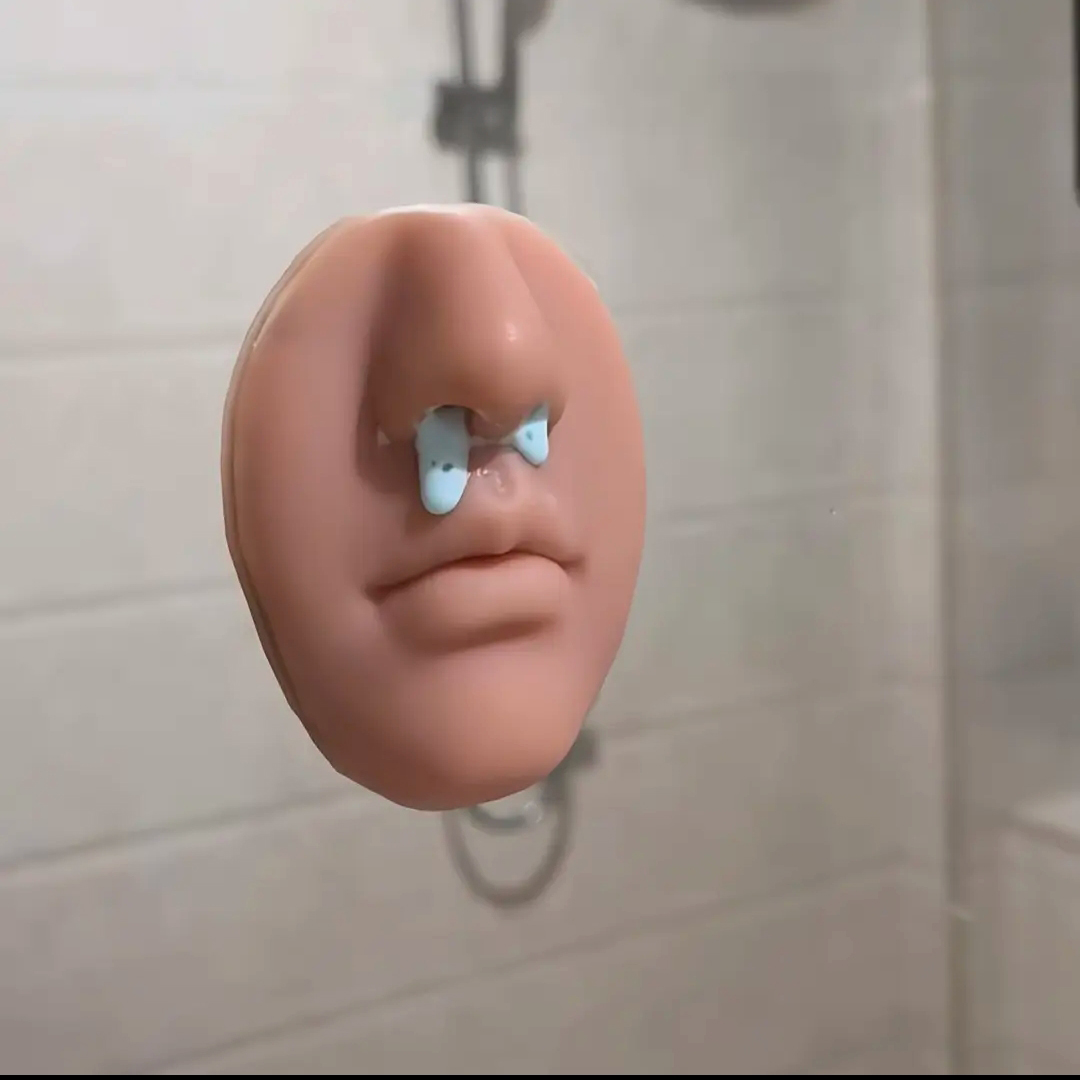 Simulated Silicone Nose-Blowing Hand Sanitizer Fun Student Stress Relief Toy, Relaxing Prank Tool for Bathroom Decor