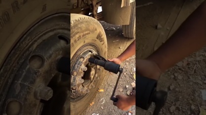 Heavy-Duty Truck Tire Wrench Set - Power Leverage System for Effortless Bolt Removal | Industrial-Grade Reinforced Steel | Complete Kit with Case for Semi, Truck & Fleet Maintenance