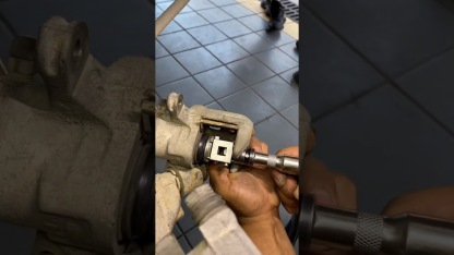 Rear Disc Brake Caliper Piston Rewind Tool | 6-in-1 Universal Wind-Back Tool for Rear Brake Pads | Compatible with 3/8" Drive Ratchet | Made of Carbon Steel | Professional Automotive Repair Tool