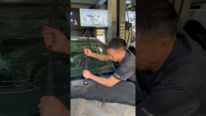 Professional Adjustable Windshield Wiper Arm Puller - Heavy-Duty 2-Jaw Puller Tool for Battery Terminal & Stuck Car Parts | Universal Automotive Repair Tool | High-Carbon Steel Construction