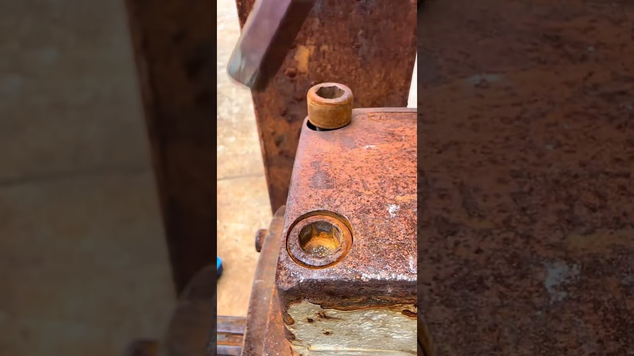 25-Piece Screw Extractor Set CR-MO Chrome Molybdenum Steel Forged (1/8" - 7/8") - Ideal for Removing Rusted, High-Hardness Hex Bolts & Broken Fasteners