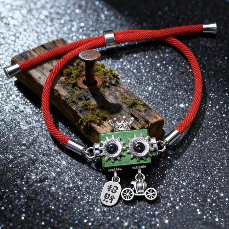 Handmade Steampunk Robot Keychain - Wood & Leather Necklace with Mechanical Heart, Unique Unisex Gift for Men Womenthday, Anniversary