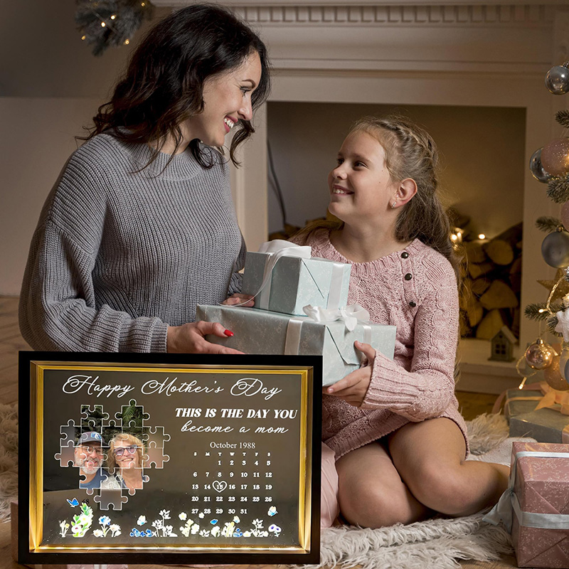 Customizable couple photo puzzle frame