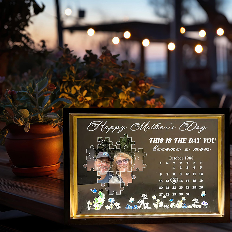 Customizable couple photo puzzle frame