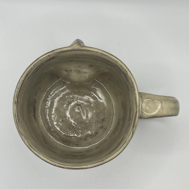 Fun tongue-out ceramic cup