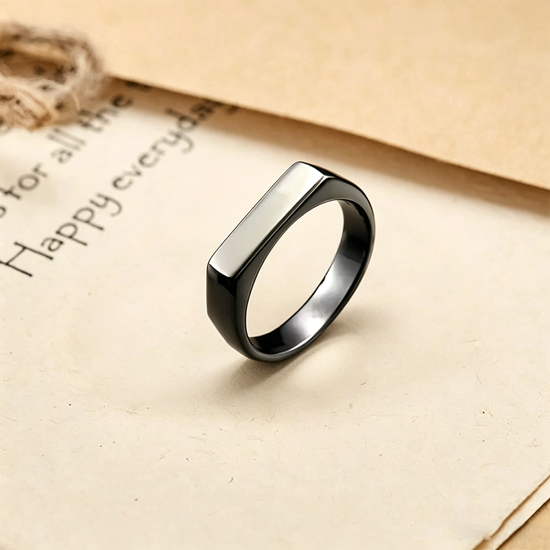 Simple and Versatile Ring