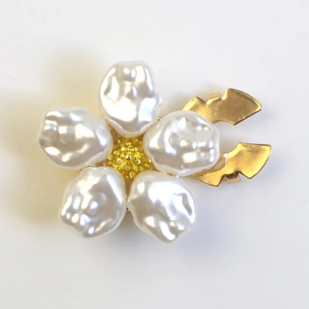 Alloy Pearl Flower Rhinestone Cufflinks