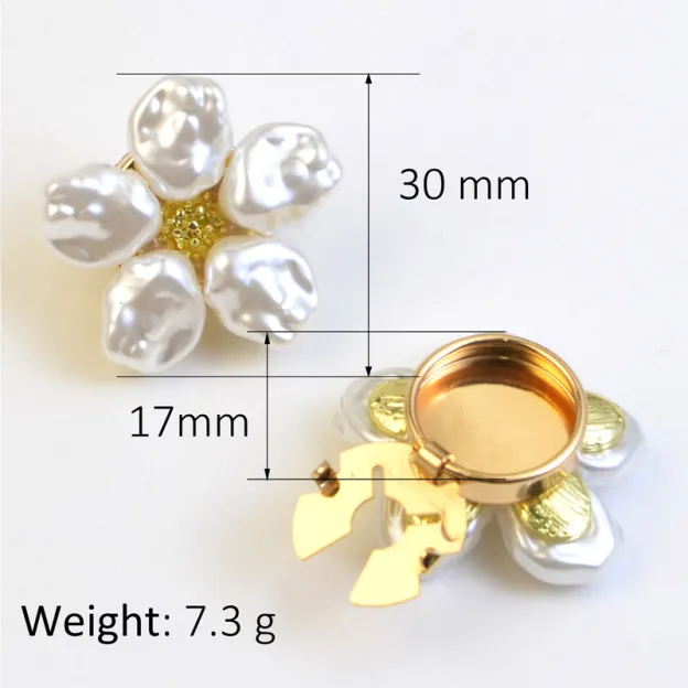 Alloy Pearl Flower Rhinestone Cufflinks