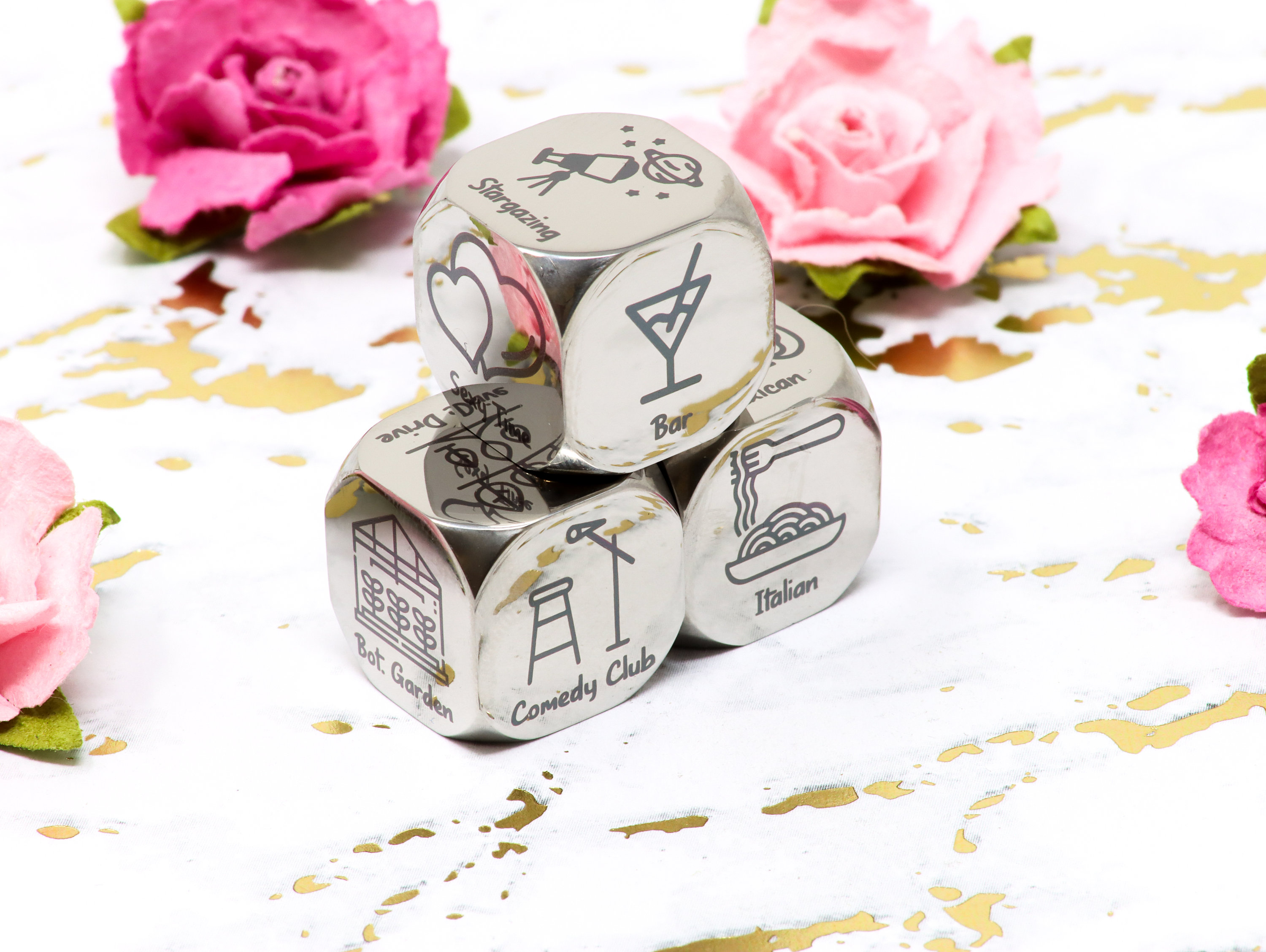 Couples date decision dice