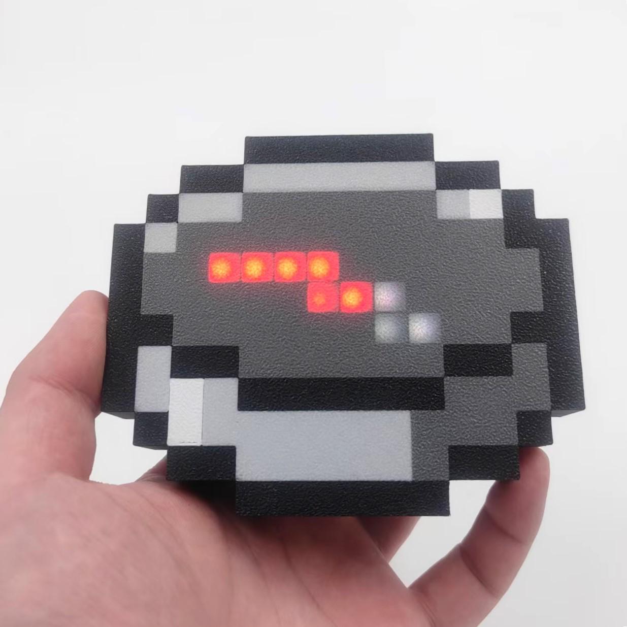 Pixel style movable compass