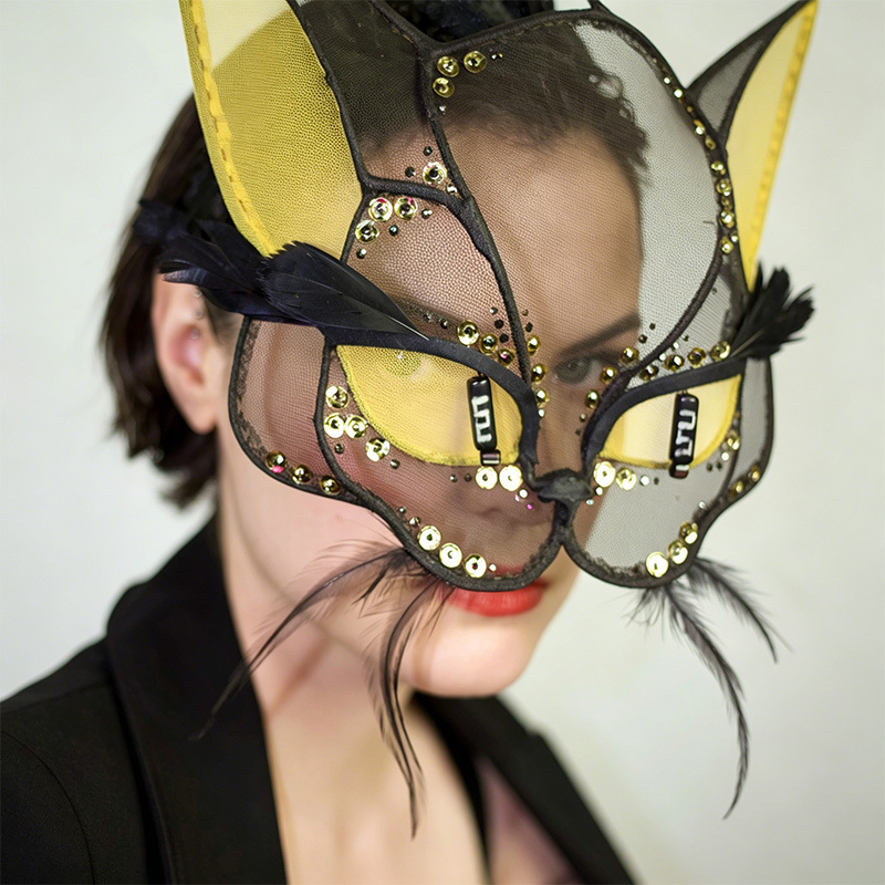Women's Gothic tulle animal half-face mask