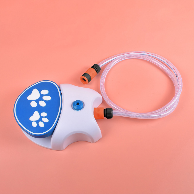 Outdoor pet pedal water dispenser