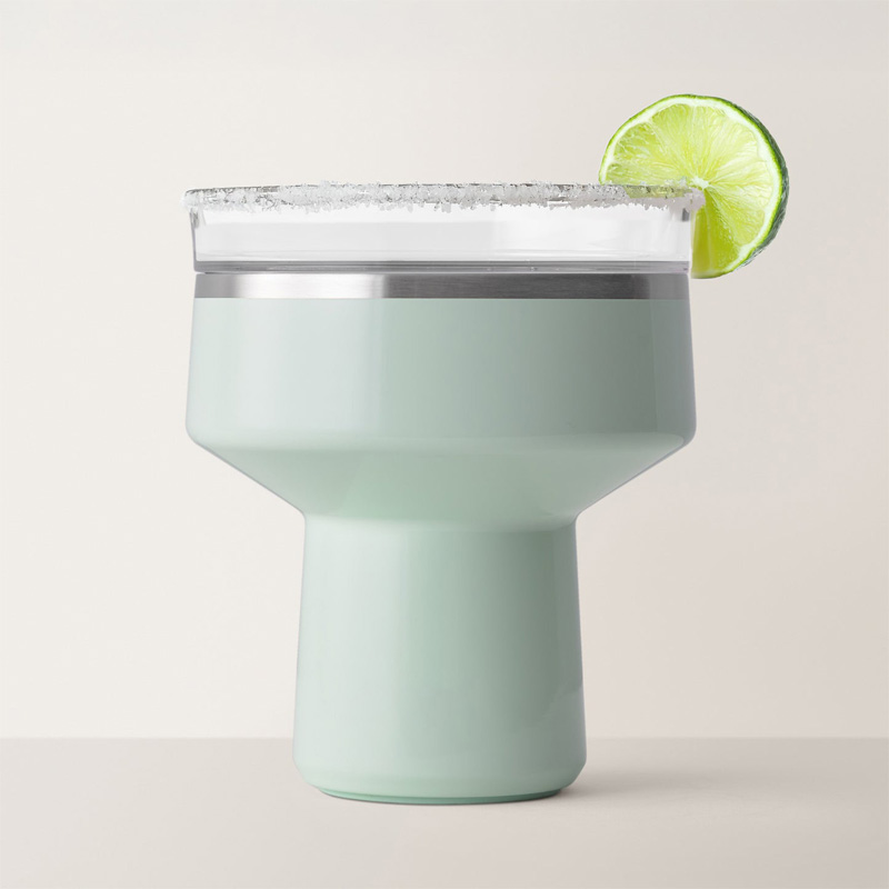 Portable double-walled cocktail thermos with lid