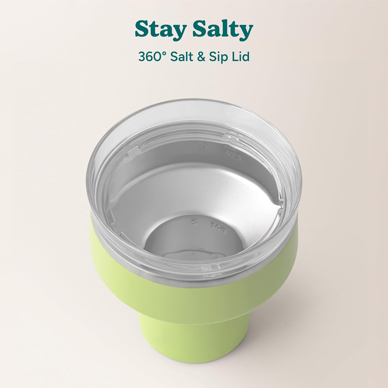 Portable double-walled cocktail thermos with lid