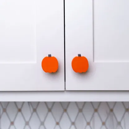 Cabinet door handle decoration