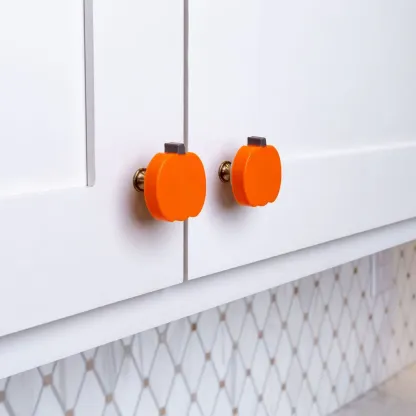 Cabinet door handle decoration