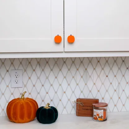 Cabinet door handle decoration