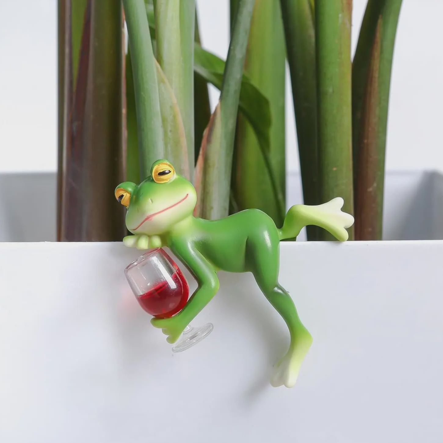 Outdoor Decorative Resin Frog Ornament