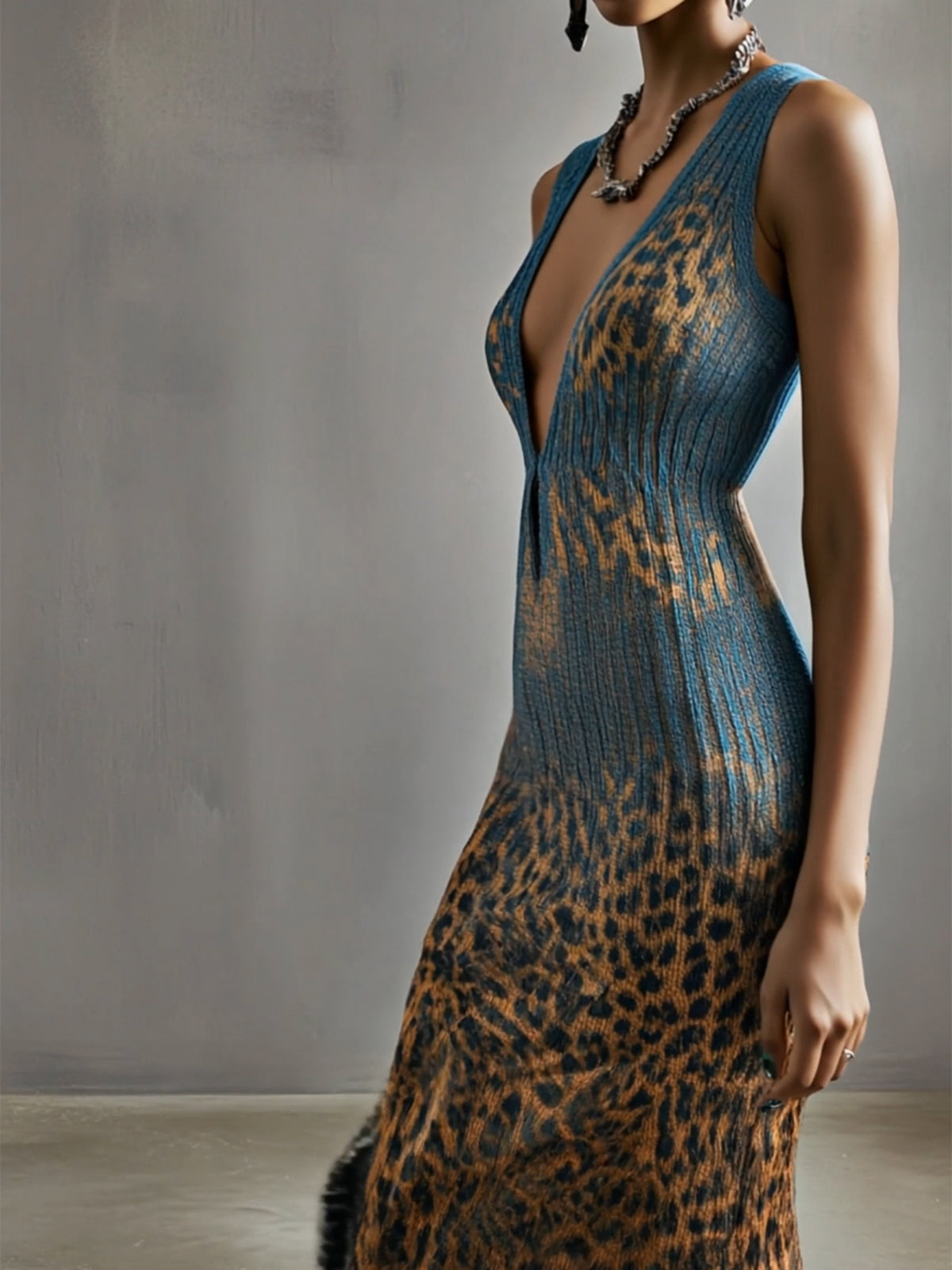 Blue Gradient Leopard Print Deep V-Neck Bodycon Dress