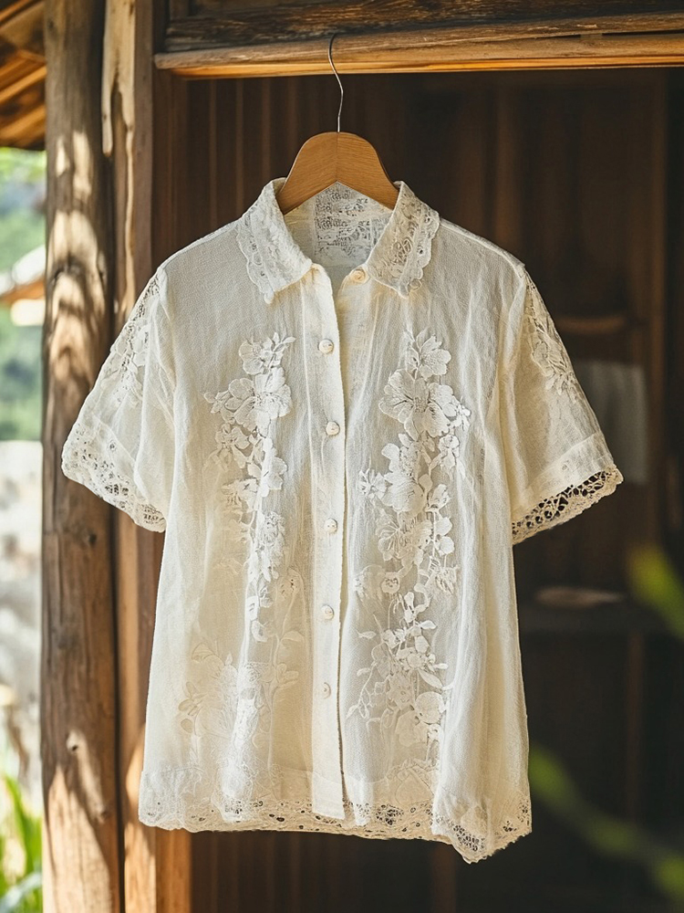 Women's Retro Floral Lace Embroidery Art Shirt