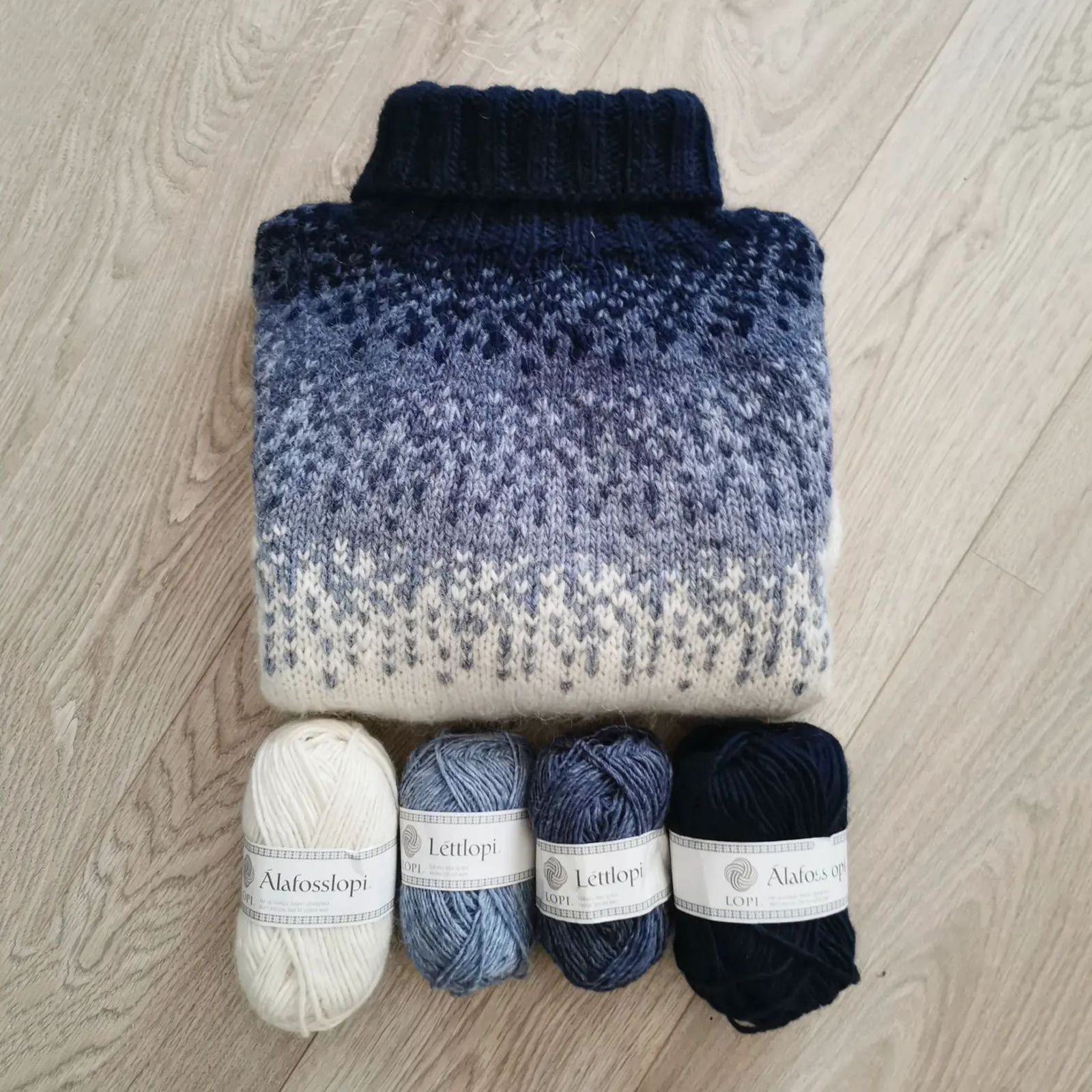 Vintage Fairman Island Contrast Turtleneck Sweater