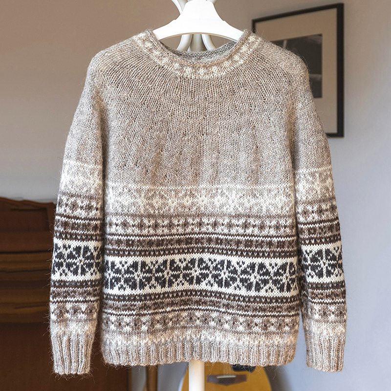 Vintage Snow Story Graphic Knitted Sweater