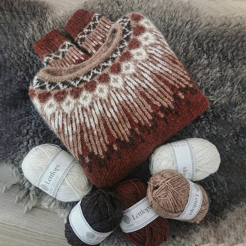 Vintage Contrast Wave Pattern Crew Neck Sweater