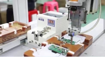 Hlasový glukometr Sinocare Safe AQ Voice, vysoce přesný glukometr