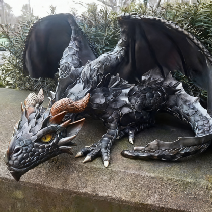 Dragon Statue - Black Fantasy Garden Decor with Glowing eyes