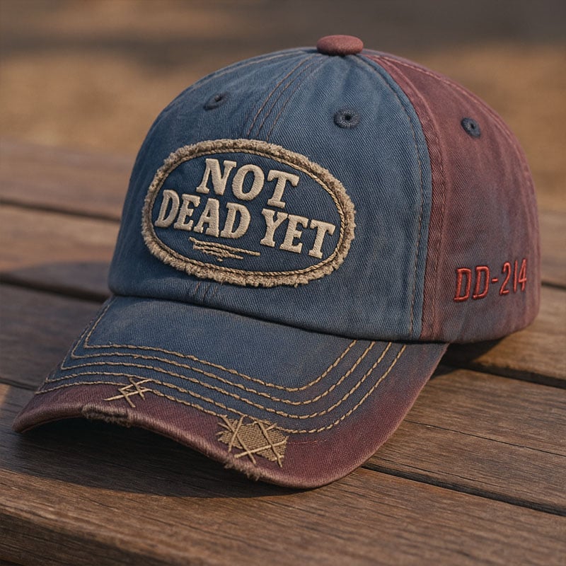 🧢 NOT DEAD YET – Vintage Washed Broderad Keps med DD-214-patch