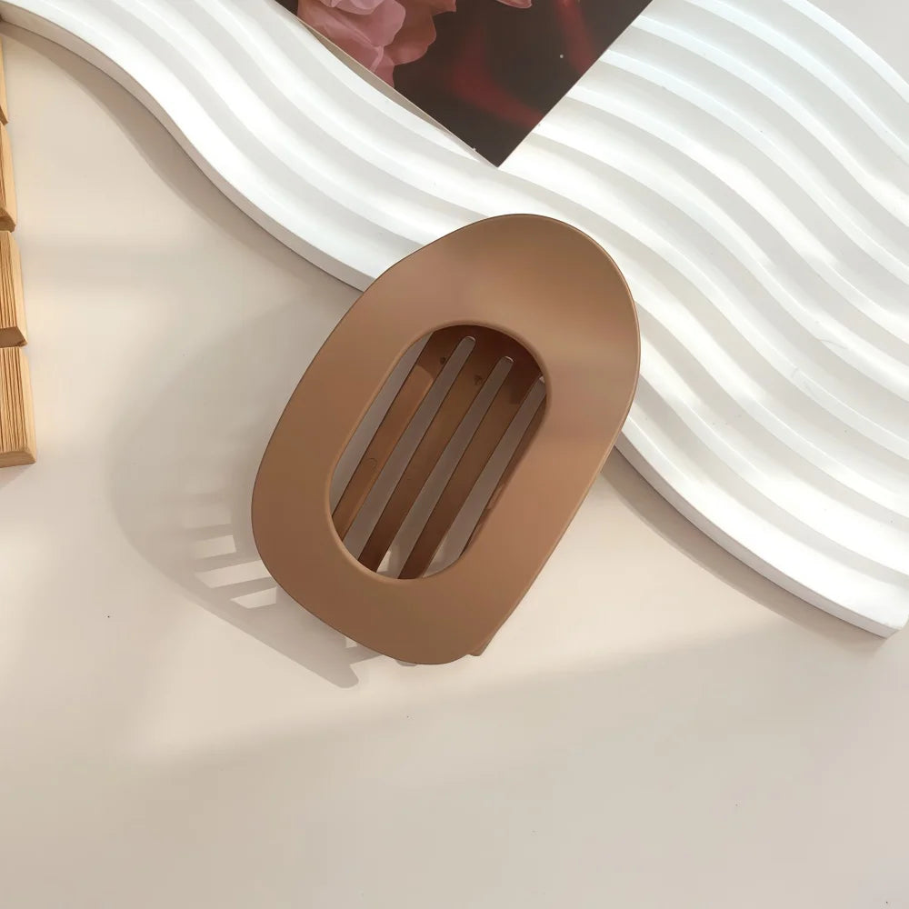  Geometrisk Hårklämma – Enkel Stil för Varje Tillfälle