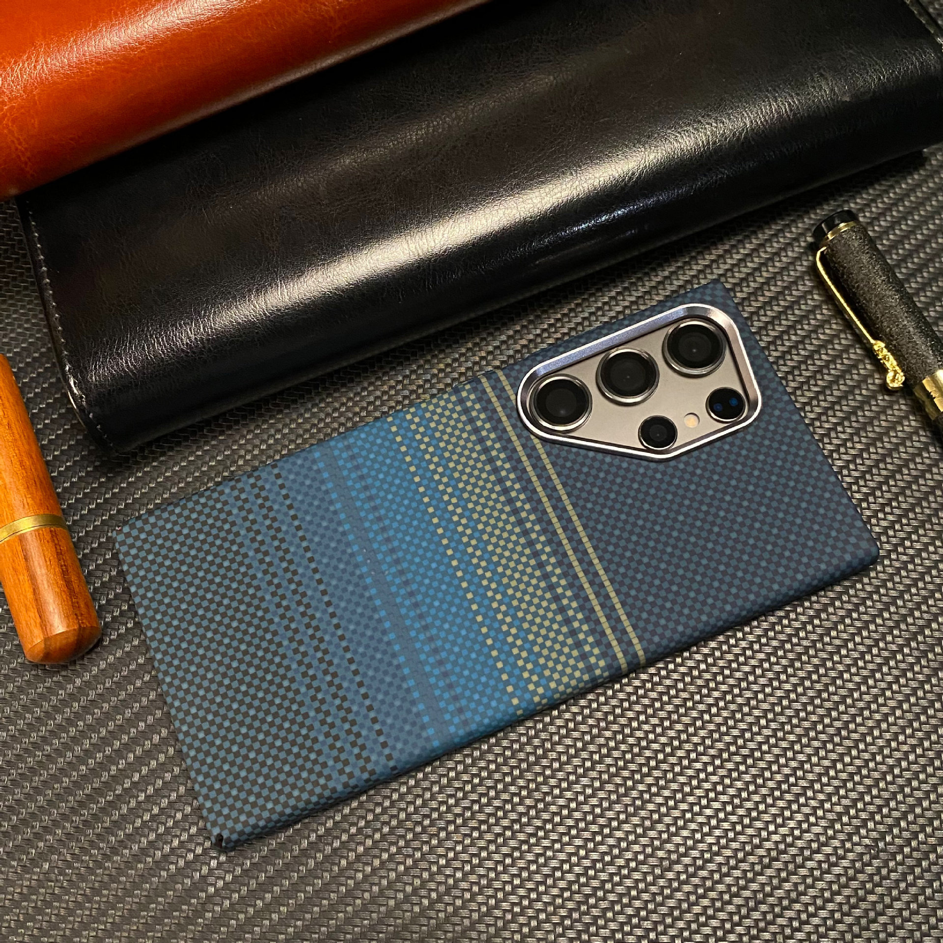 Magnetic Kevlar Carbon Fiber Pattern For Samsung
