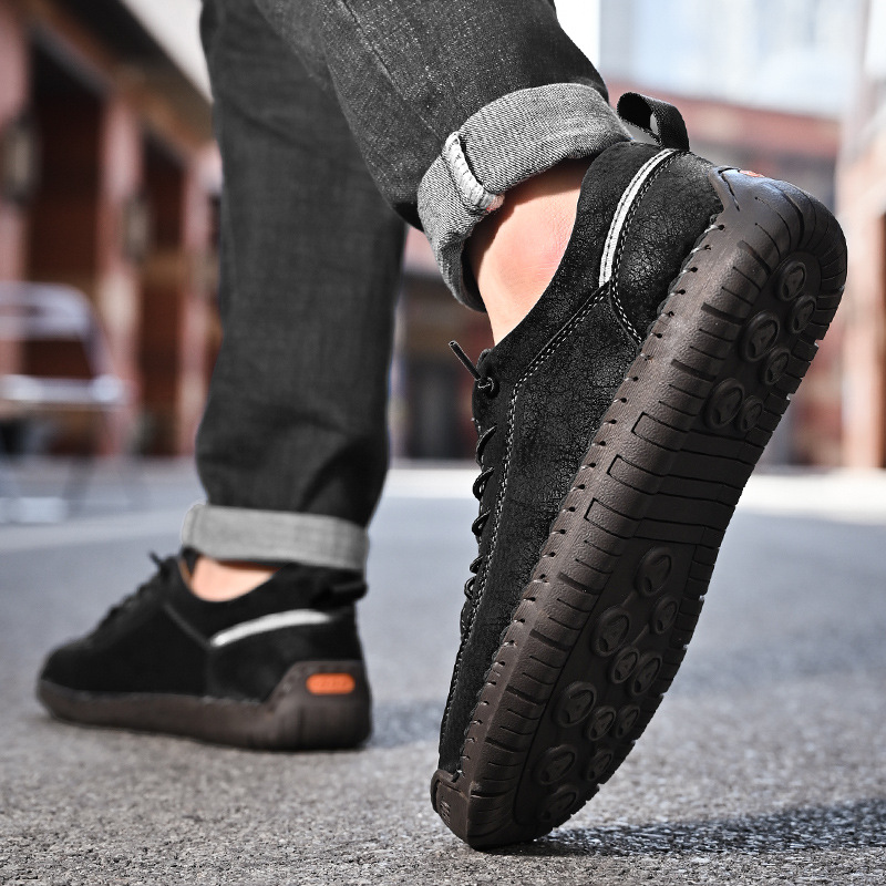 MEN'S LOW-TOP SOFT-SOLED LEATHER SLIP-ON SHOES