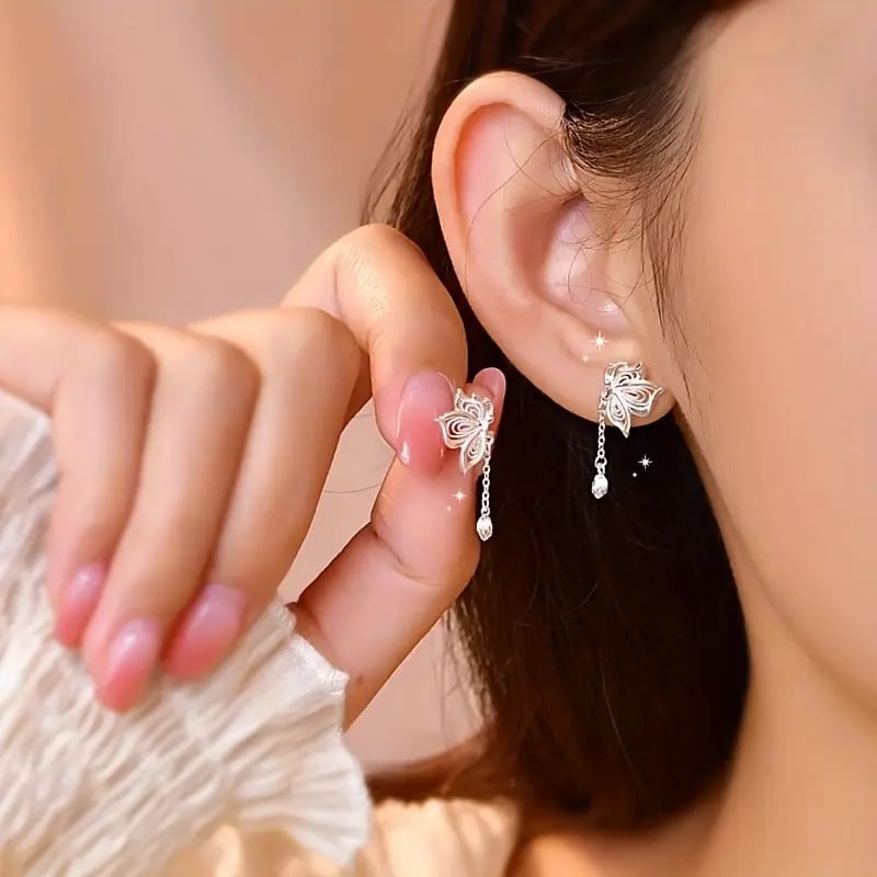 🦋Elegant Hollow Butterfly Earrings – Embrace Delicate Beauty💫