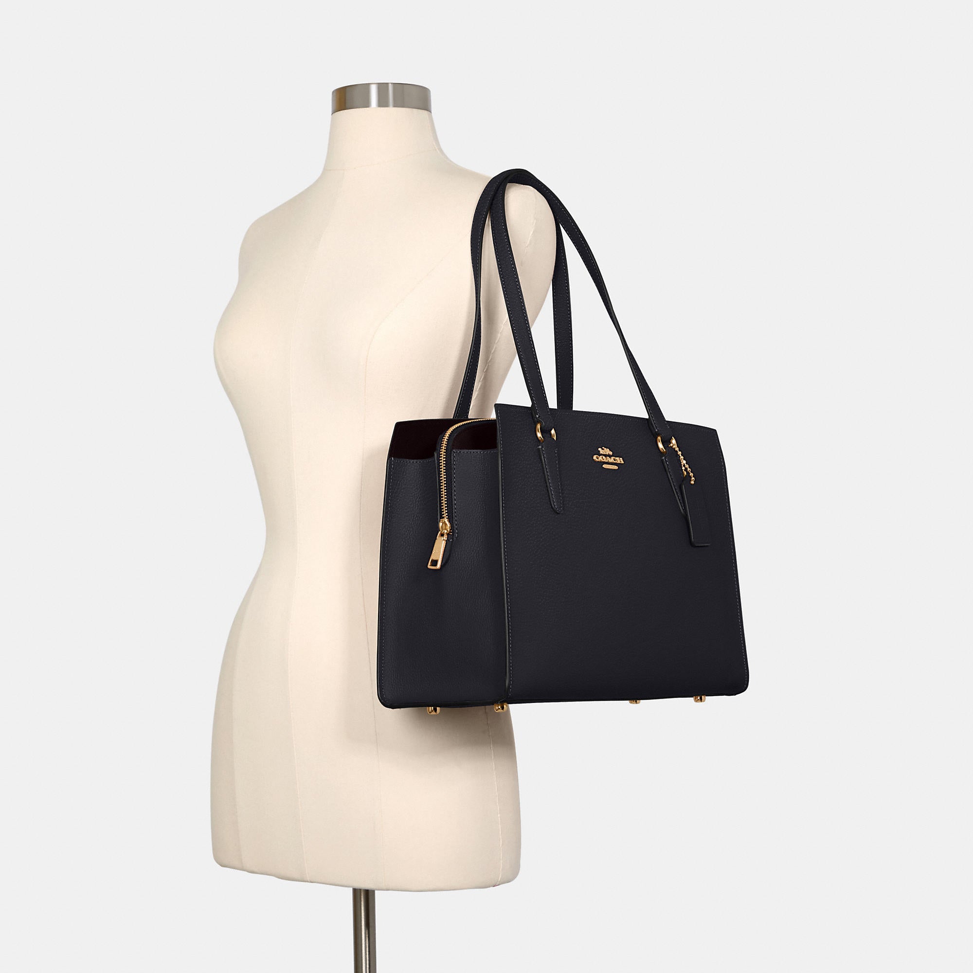 COAthtCH Classic handbags