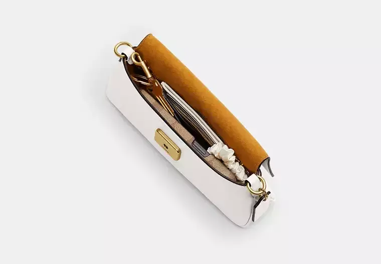 Jet Shoulder Bag
