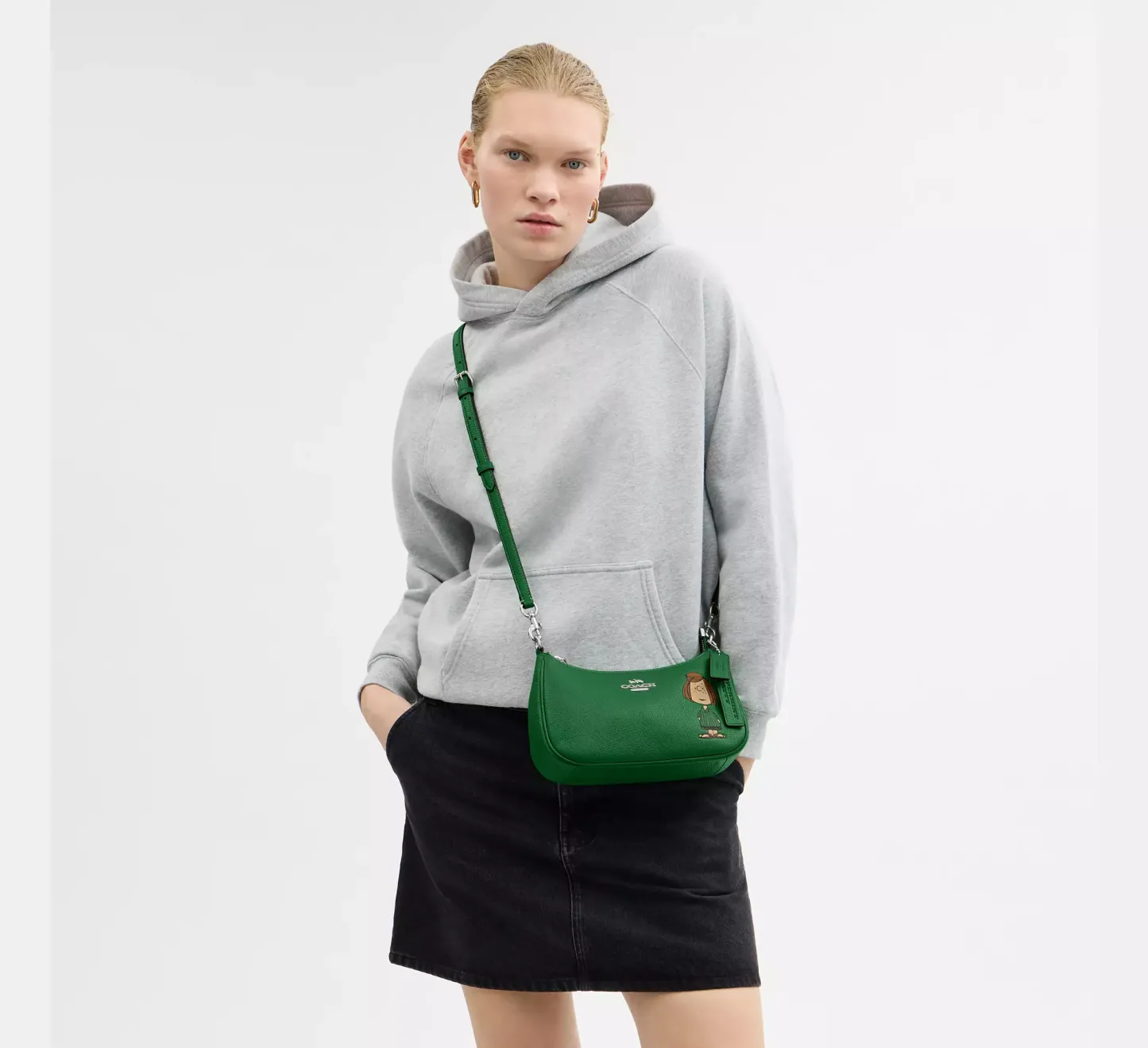 Peanuts Teri Shoulder Bag With Peppermint Patty