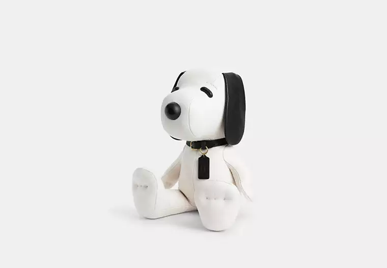 Coach X Peanuts Snoopy Collectible