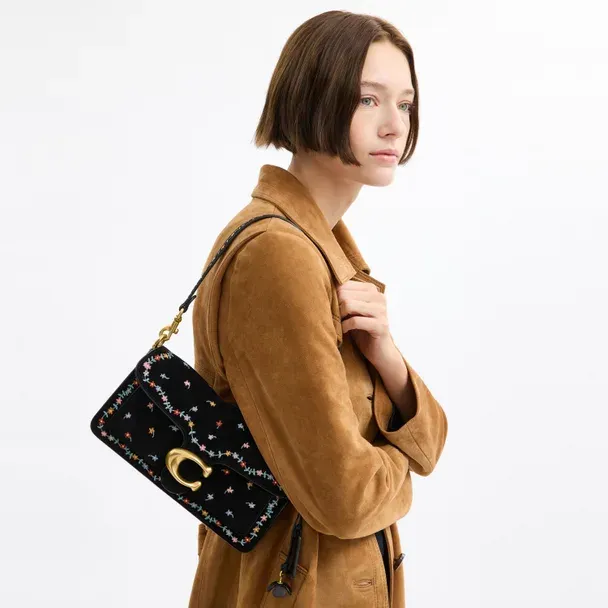 Tabby Shoulder Bag 26 With Dainty Embroidery